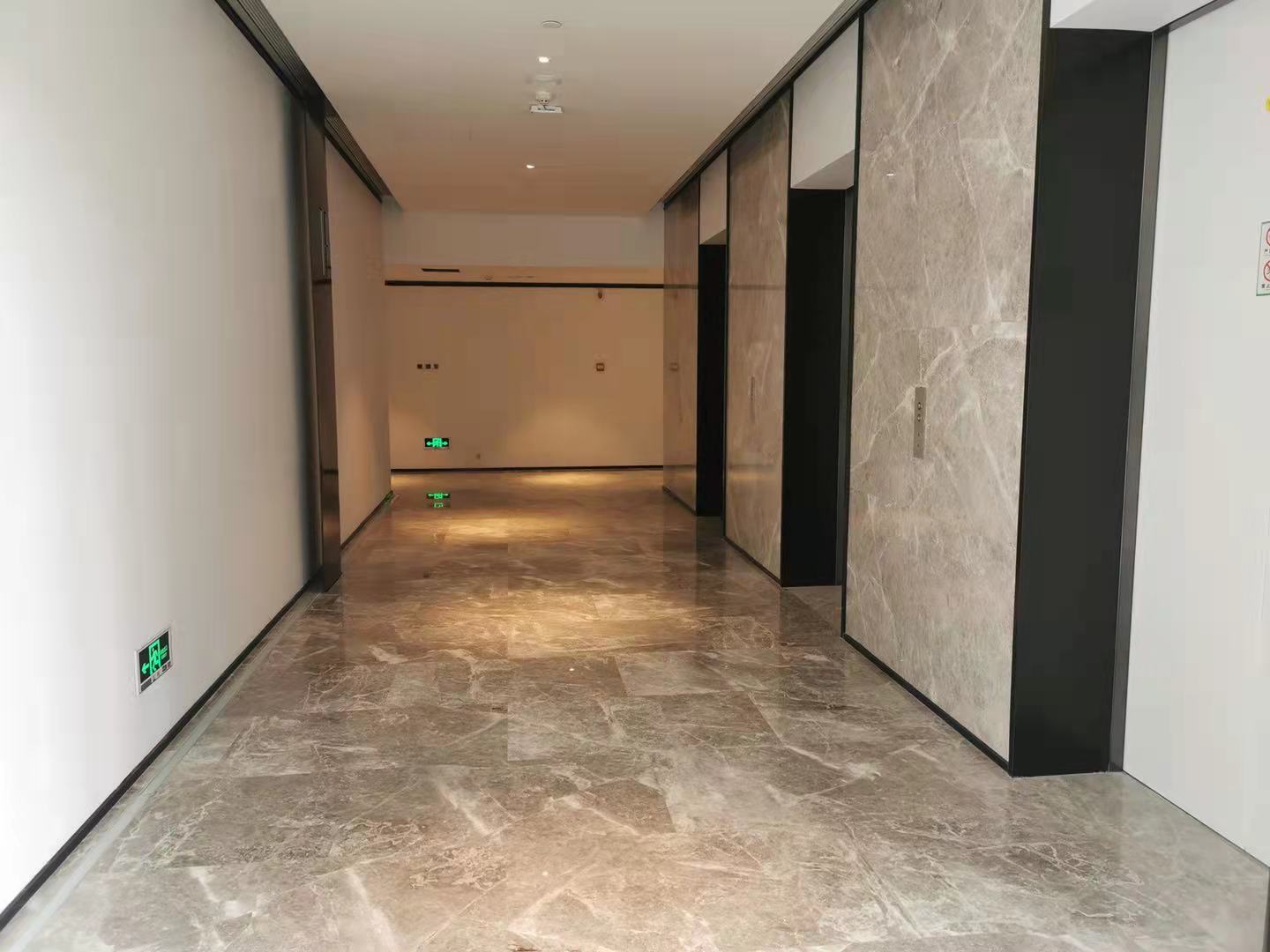 14-2203151P95R30.jpg 闵行虹桥火车站虹桥富力中心整层2000平出租(图4)