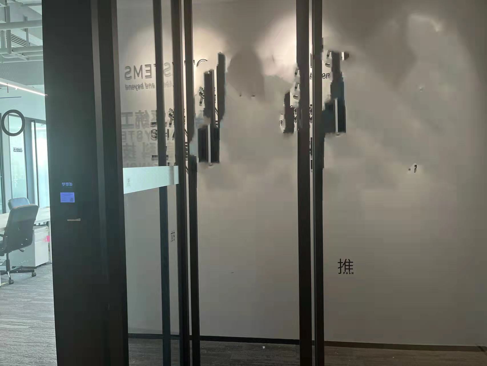 虹桥中骏广场一期100平精装修带家具出租(图6)