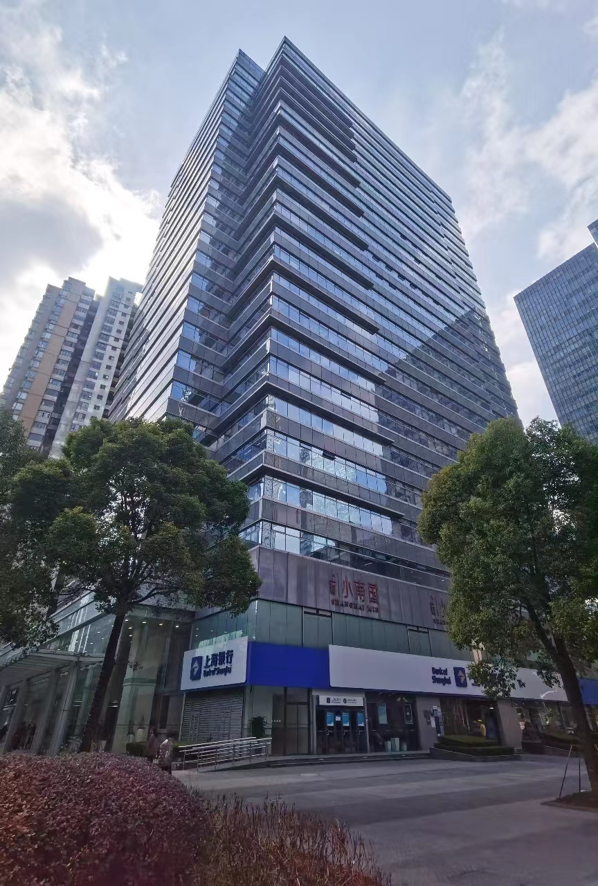 企业广场三轨交汇100平精装修办公室汉中路站上盖(图1)