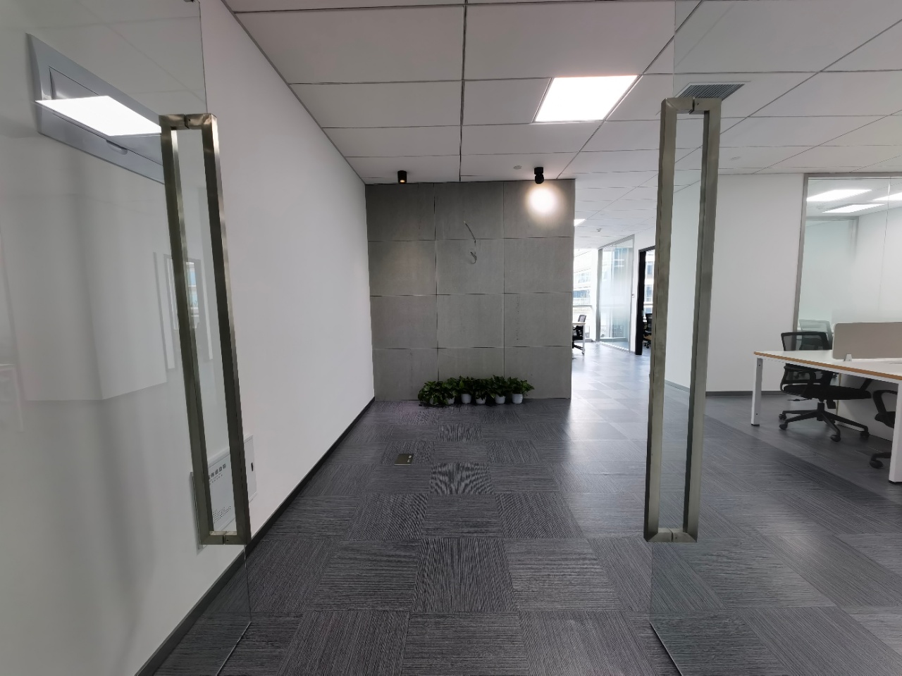 7-22031Q45252395.jpg 万象城(图1)