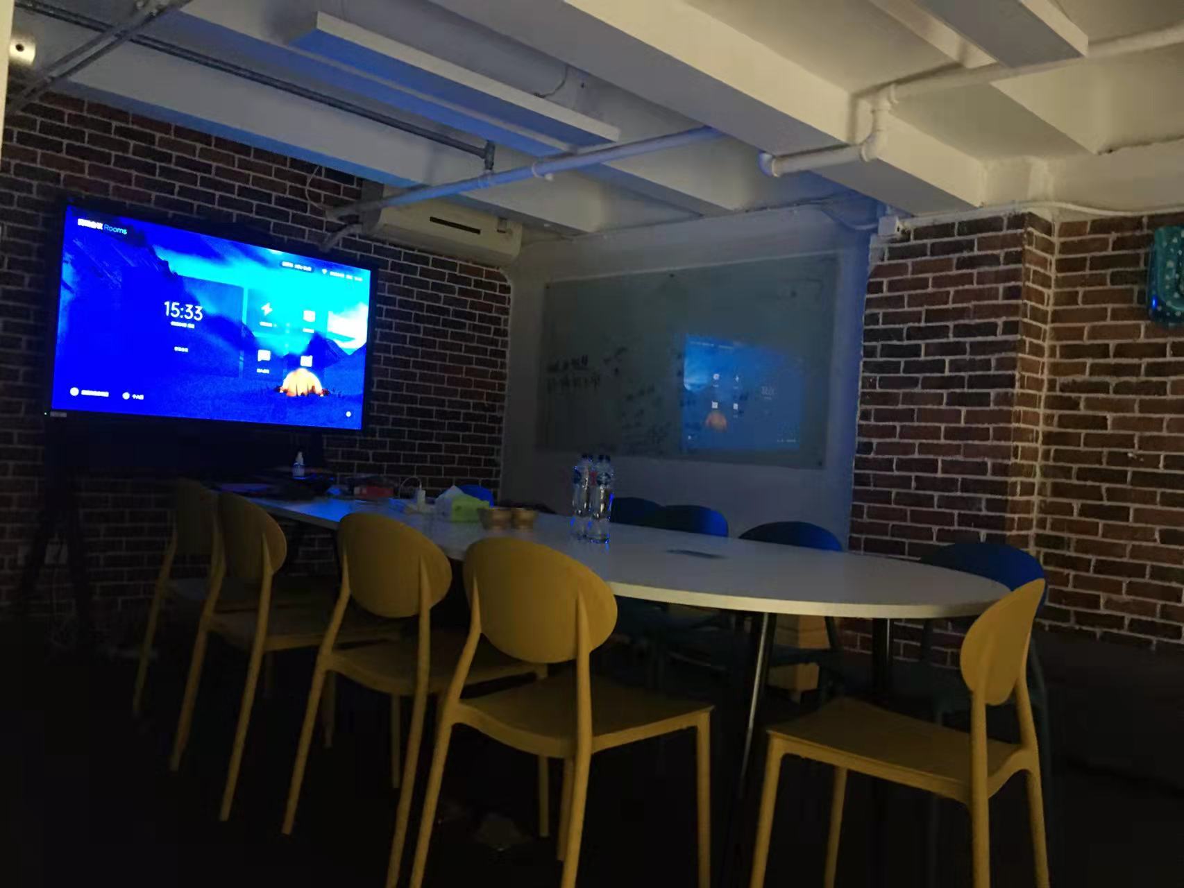 新天地8号桥创意园区  1楼带展示面 精装修复式 适合文创传媒 办公室选址(图3)