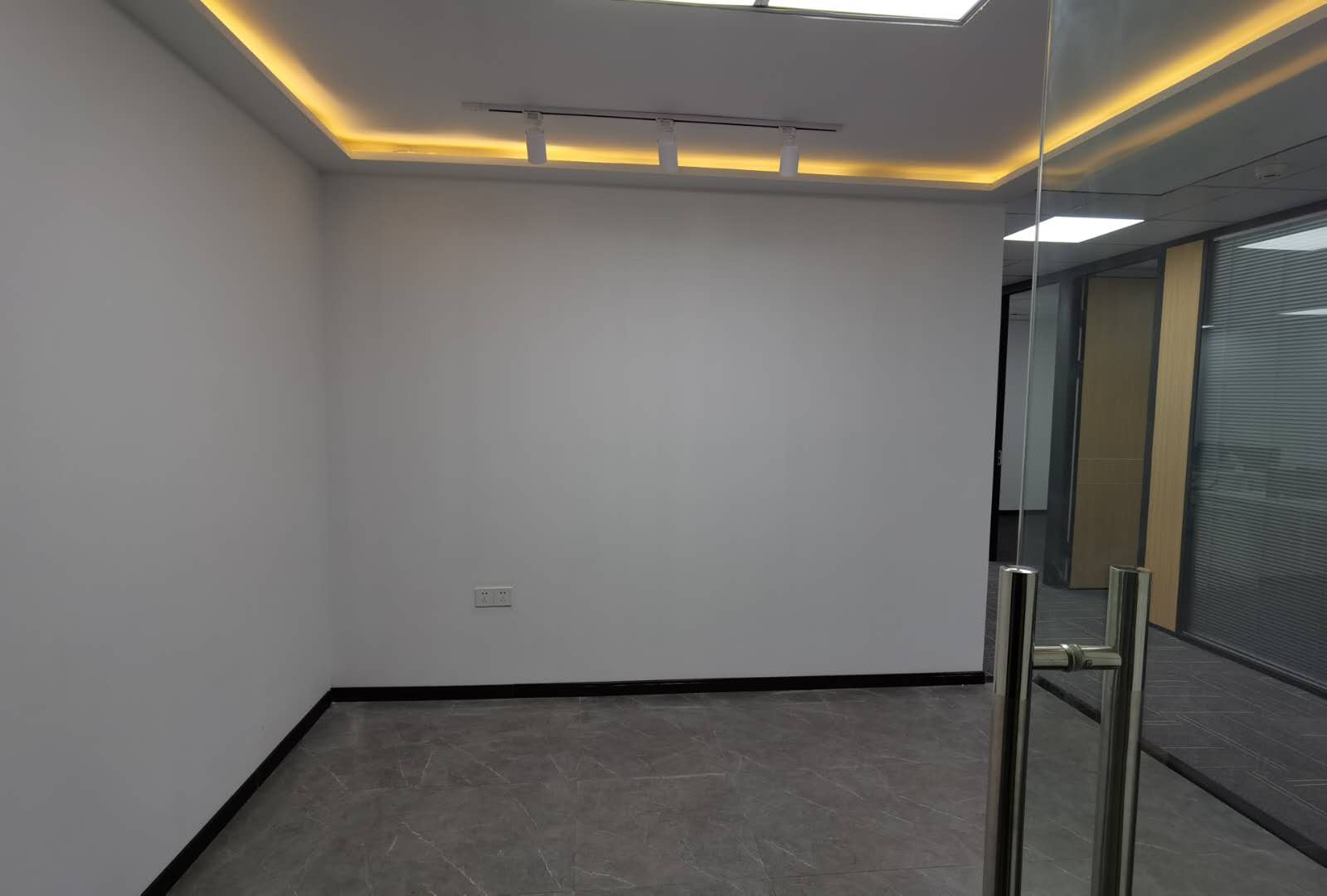 虹桥商务区万科时一区，精装修带家具200平，拎包即住，随时看房，超长免租期(图5)