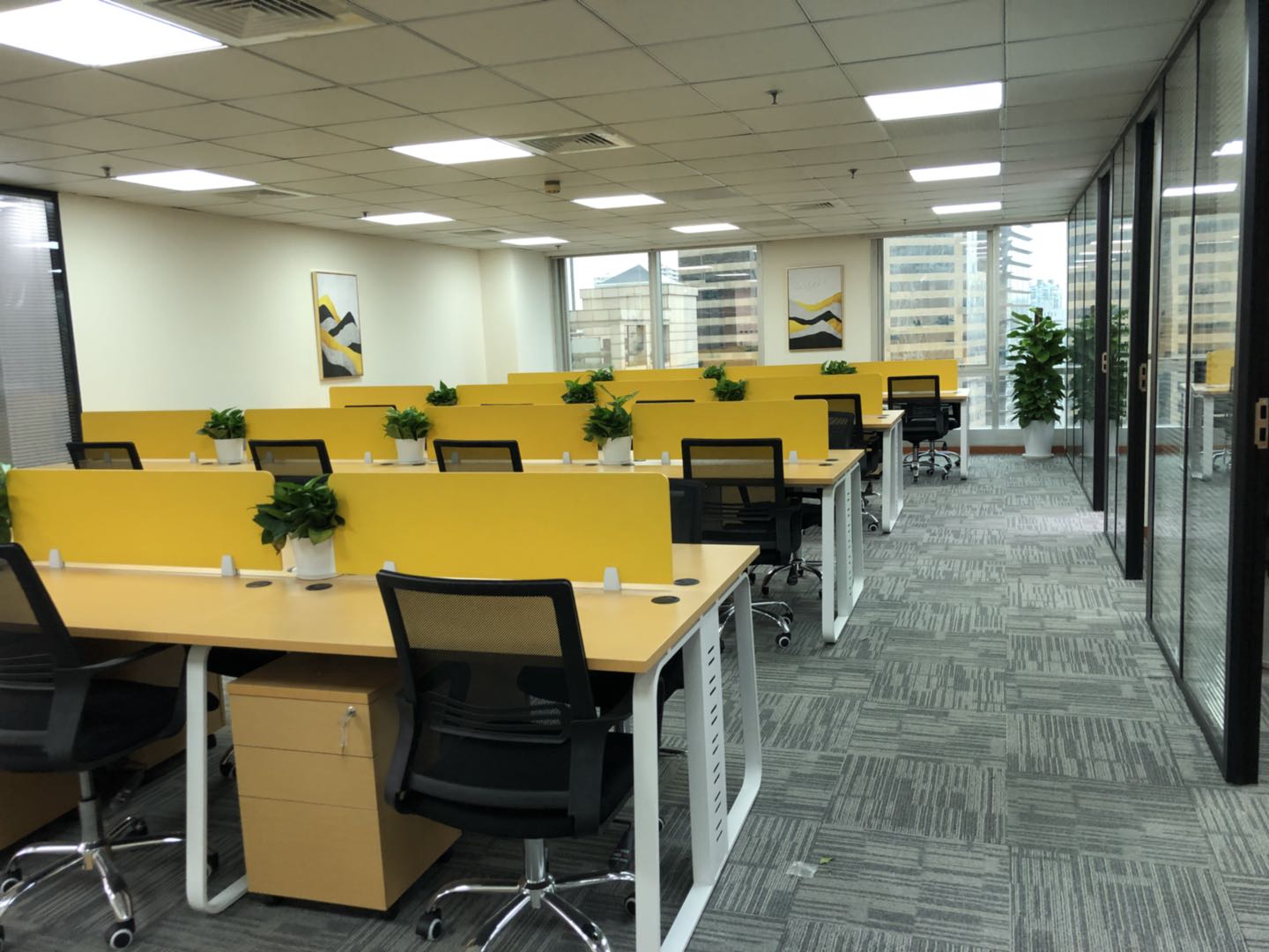 12-220323094253530.jpg 联通国际大厦:300平,4元/平(图5)