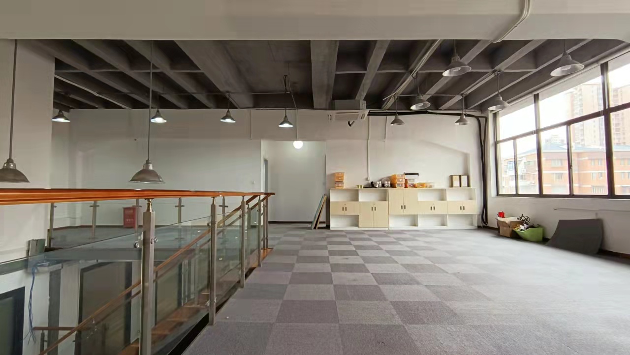 虹口区 双规交汇 德必运动loft 简单装修 复式结构 办公室选址(图6)