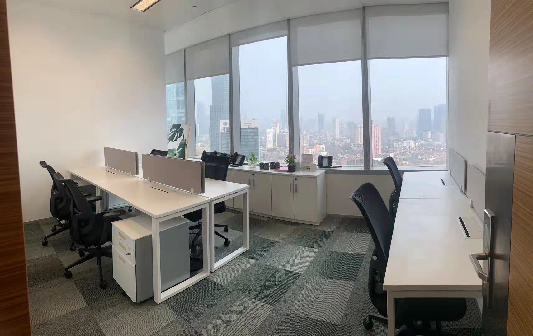 长宁远东国际广场100平精装带家具出租(图1)