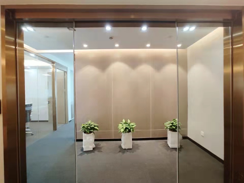 16-220329154K6459.jpg 长宁远东国际广场300平精装修带家具出租(图1)