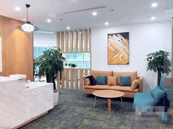 新静安共和国际商务广场，一号线彭浦新村地铁站，精装修带家具，看房随时(图4)