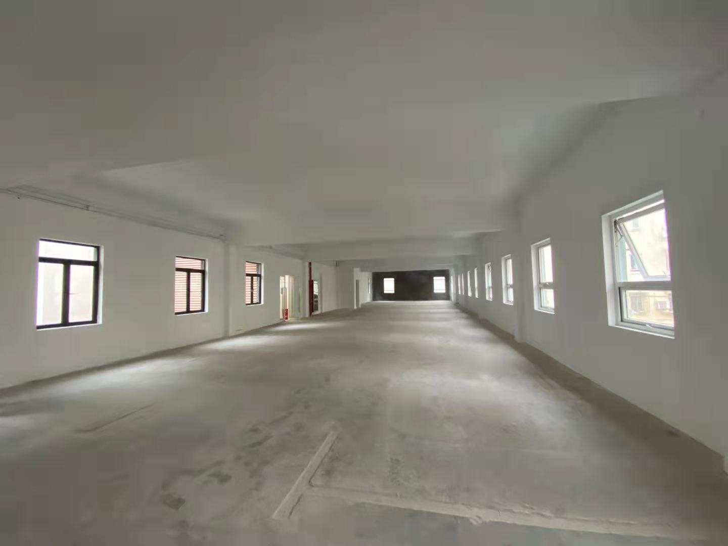 闸北核心区域 大宁德必易园 500平双面采光 24小时空调(图2)