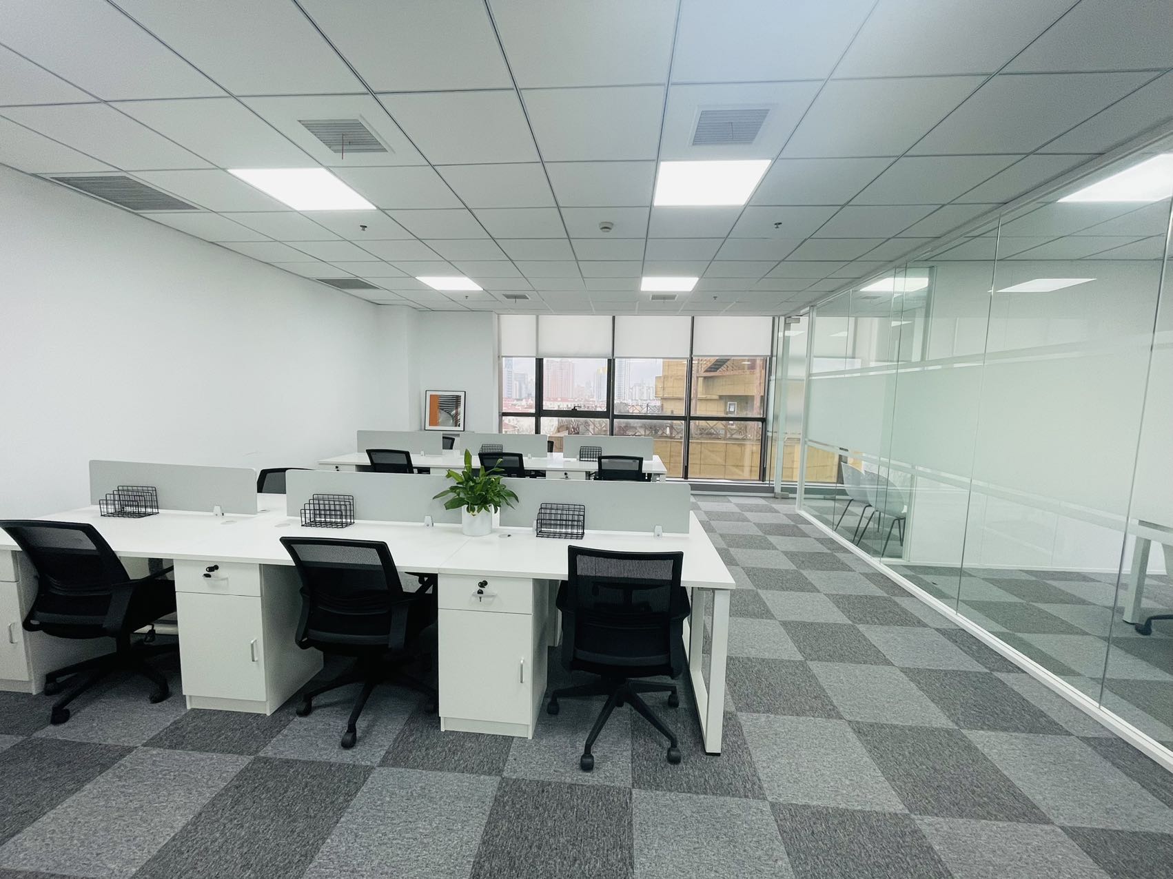 15-220330150T3215.jpg 天会商务广场 精装修带家具 淞虹路站 临空经济园区 300平(图2)