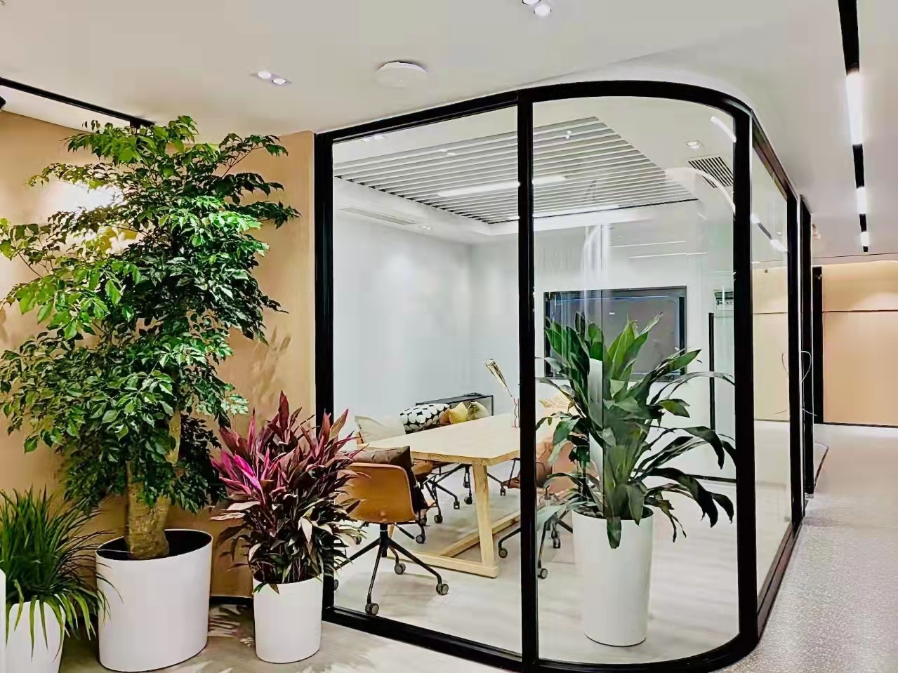 16-2203300936401D.jpg 闵行银石科技园150平精装修带家具优质房源出租(图4)