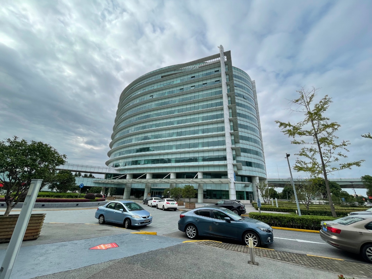 礼德国际100平到300平精装修带家具拎包入住张江广兰路站(图1)