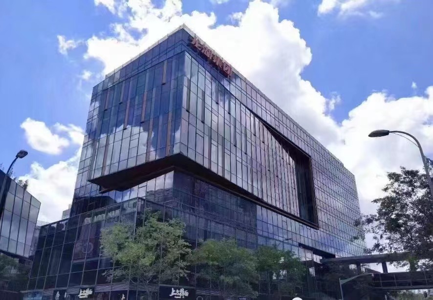 虹桥龙湖天街300平精装修带家具现房落地窗5隔断18工位(图1)