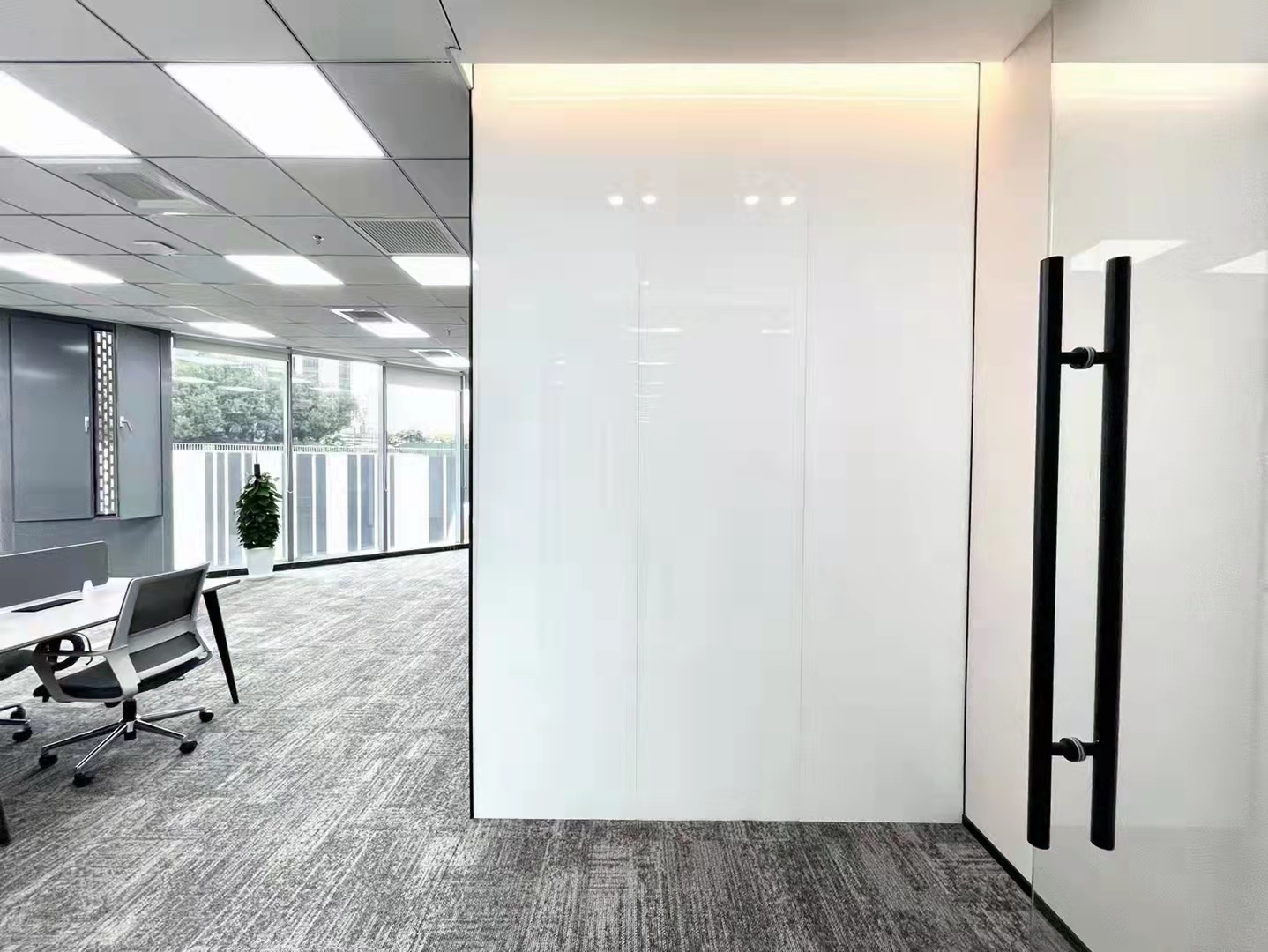 长宁古北国际财富二期255平精装修带家具优质房源出租(图1)