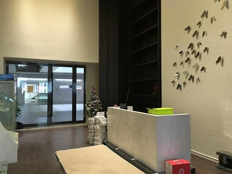 大宁中心广场二期，精装修带家具，一号线马戏城地铁站，看房随时，业主直租(图3)