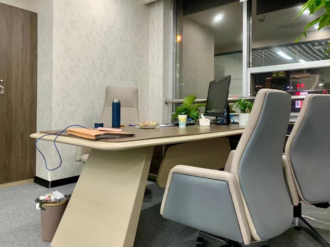 9-220401160952b2.jpg 新上海城市广场200平精装全配高区落地窗采光视野佳(图4)