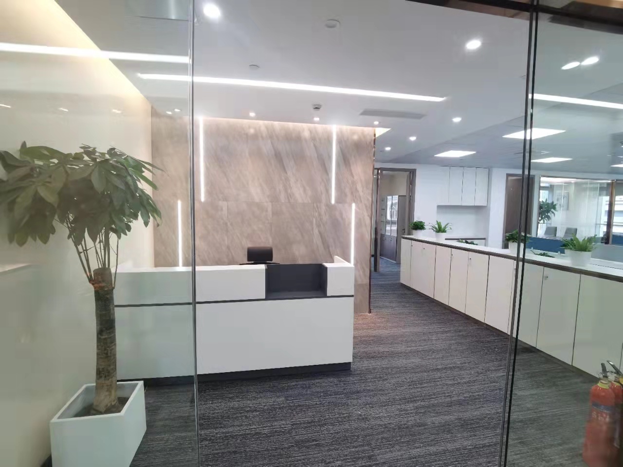 16-220402103945424.jpg 静安恒基688广场245平优质房源精品出租(图1)