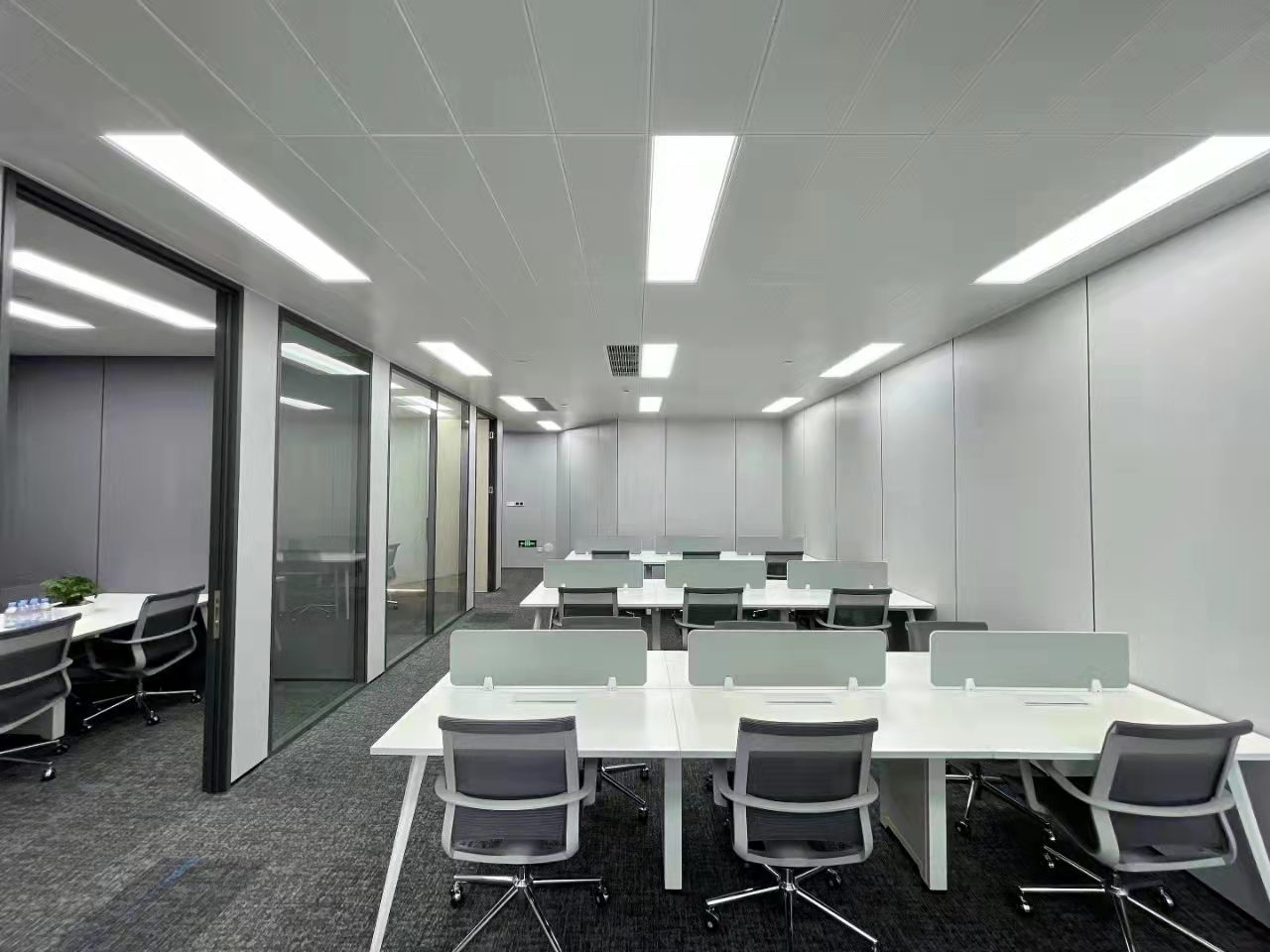 静安中欣大厦256平精装修带家具优质房源出租(图7)