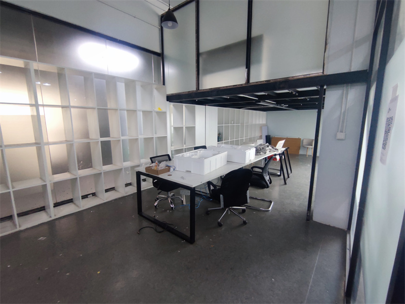 泰滨江大厦   黄埔江景办公室  南浦大桥地铁站临江办公楼300平业主直租(图1)