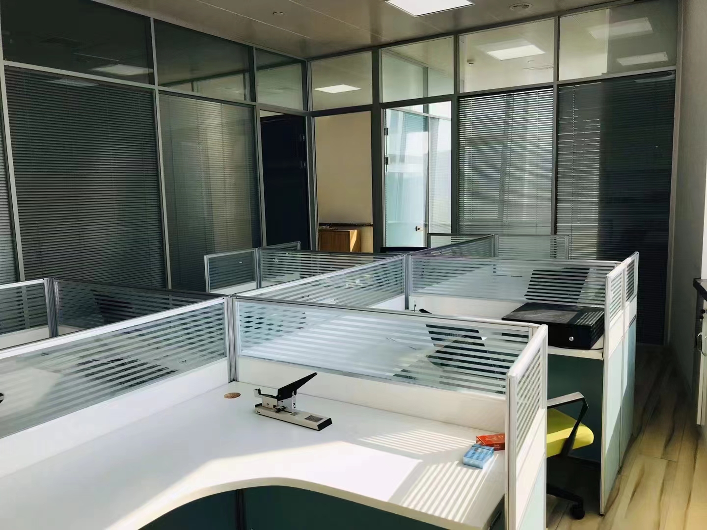 长宁SOHO天山广场150平精装修带家具优质房源出租(图2)