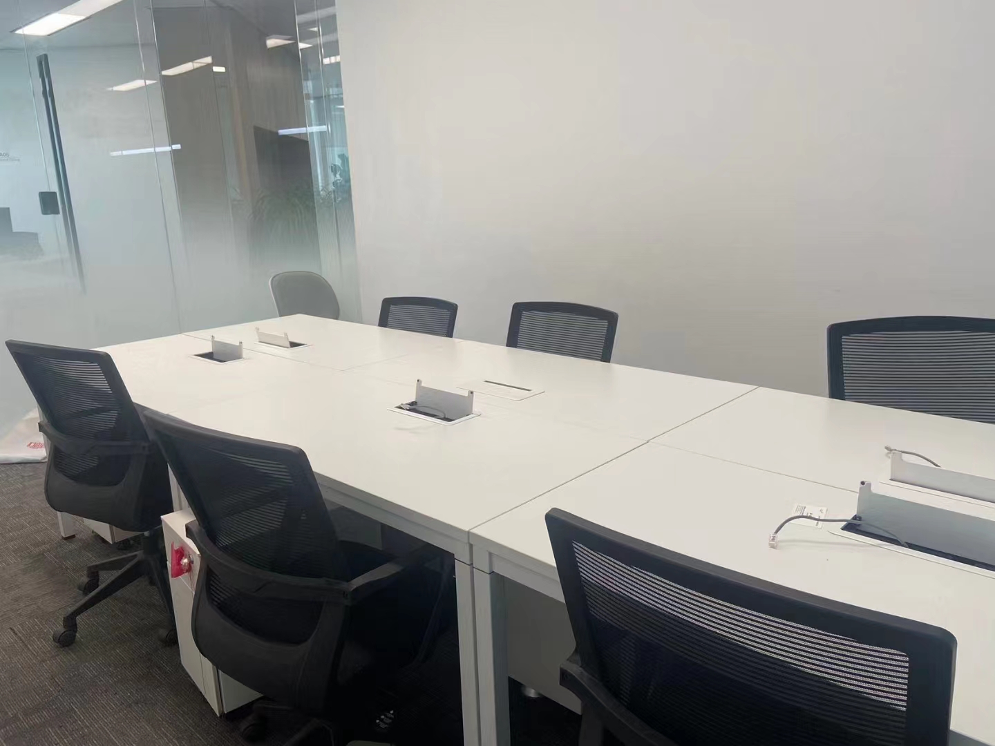 16-22041312044YP.jpg 长宁新虹桥大厦369平精装修带家具优质房源出租(图3)