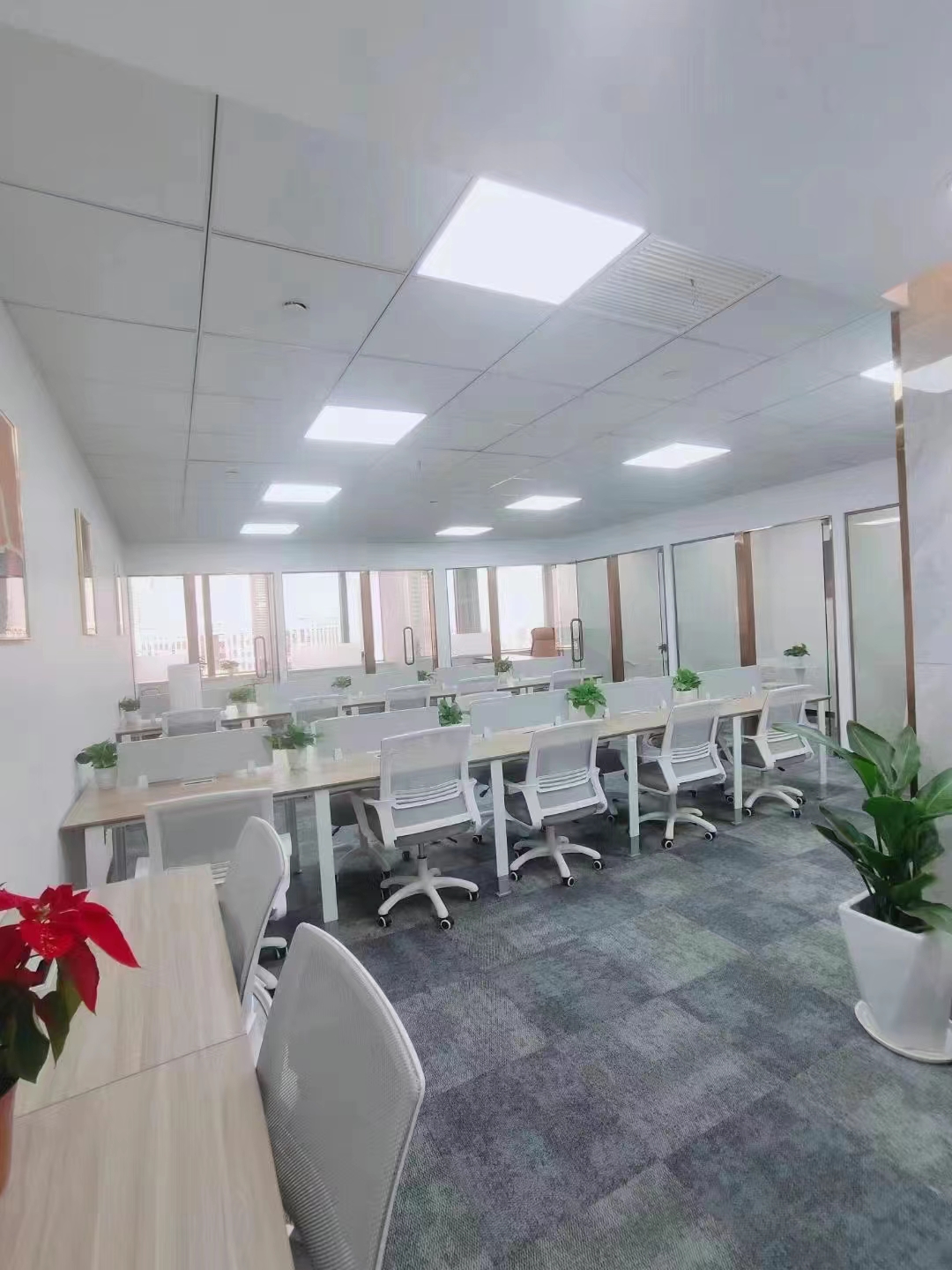 16-220414105313614.jpg 浦东森兰美奂大厦398平精装修带家具优质房源出租(图4)