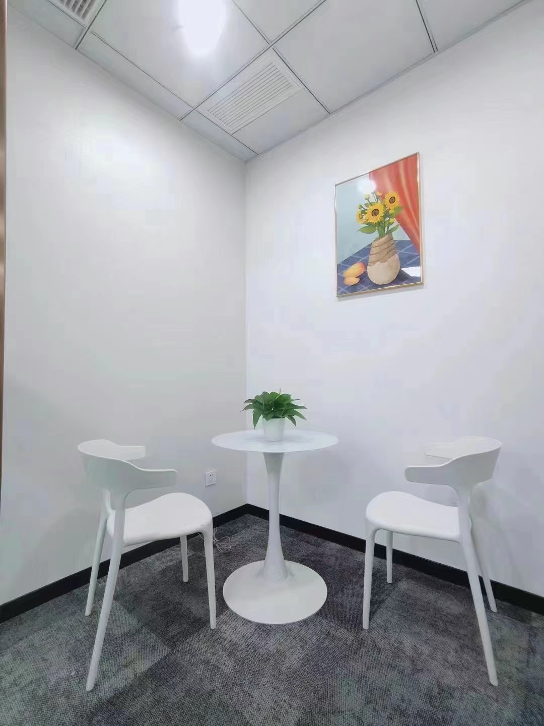 16-220414105313646.jpg 浦东森兰美奂大厦398平精装修带家具优质房源出租(图5)