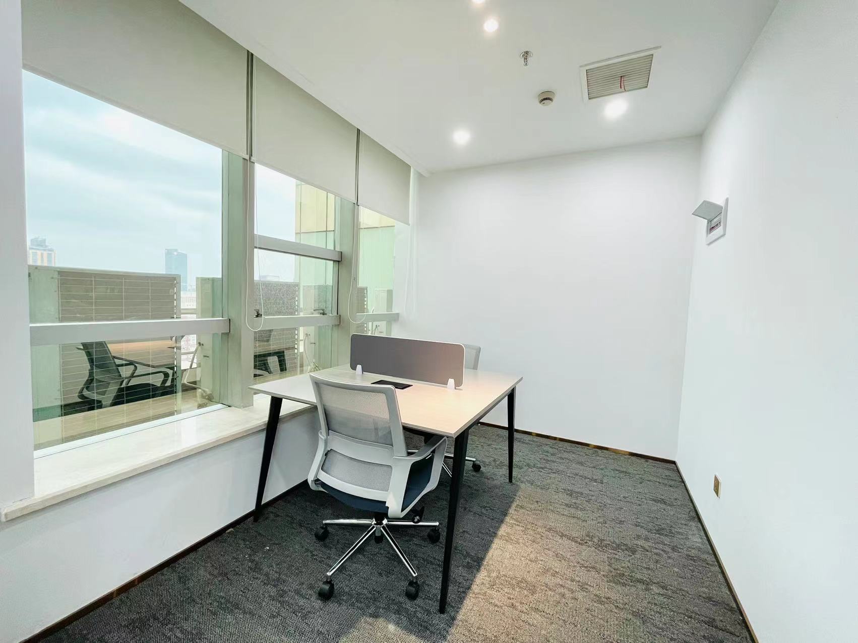 16-22041511363O50.jpg 长宁现代广场356平精装修带家具优质房源出租(图5)