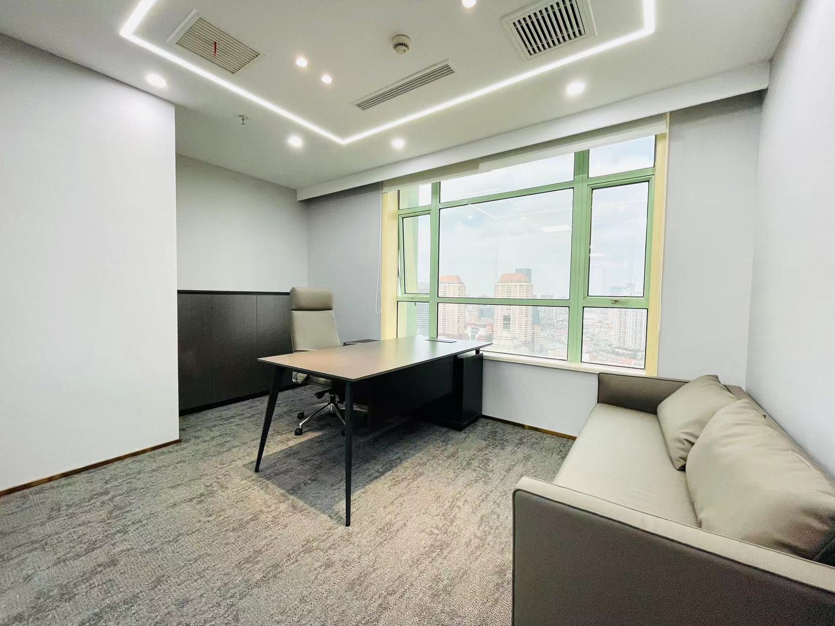 16-22041511363Y38.jpg 长宁现代广场356平精装修带家具优质房源出租(图7)