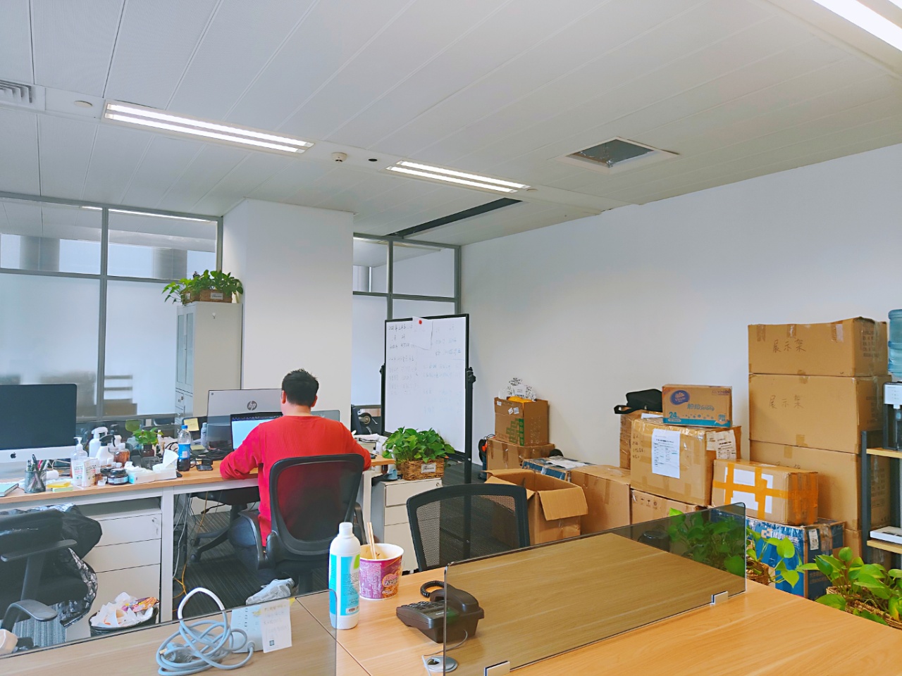 9-22041QP213128.jpg 徐家汇商圈中金国际广场小面积现房精装修带家具拎包入住(图3)