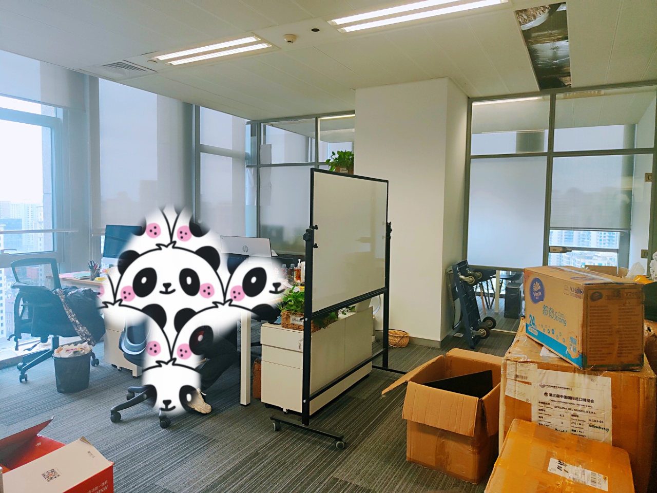 9-22041QP213F5.jpg 徐家汇商圈中金国际广场小面积现房精装修带家具拎包入住(图1)