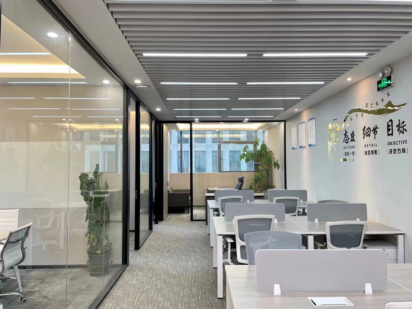 16-220419114543445.jpg 静安1788国际中心261平精装修带家具优质房源出租(图3)