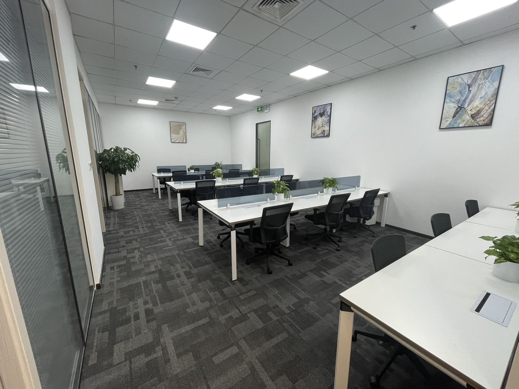 浦东中融恒瑞国际大厦280平精装修带家具四轨交汇交通方便(图4)