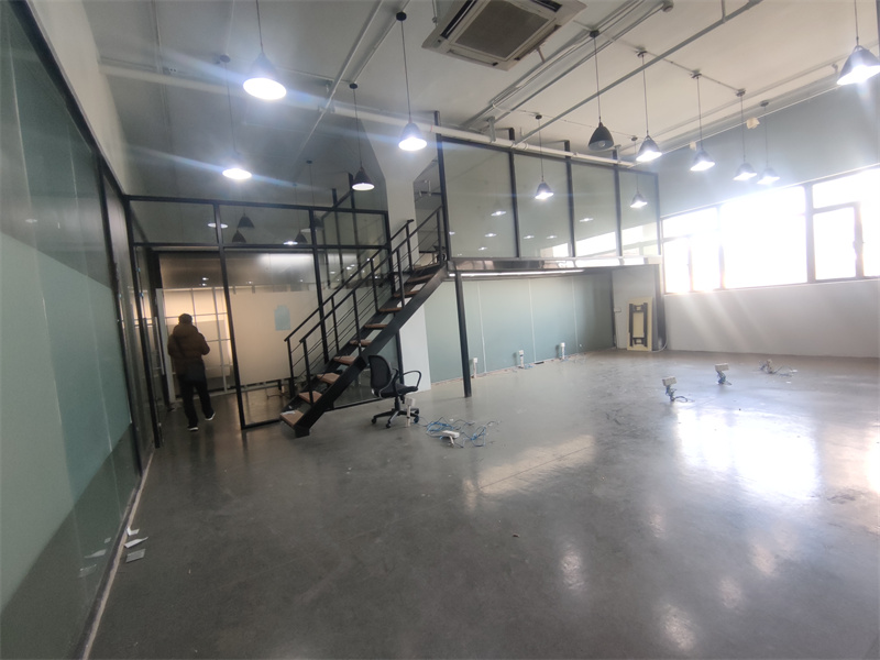 12-220420164314X2.jpg 人民广场-创兴金融中心特价!人民广场地标,精装修拎包办公,近永新港陆来福士广场(图1)
