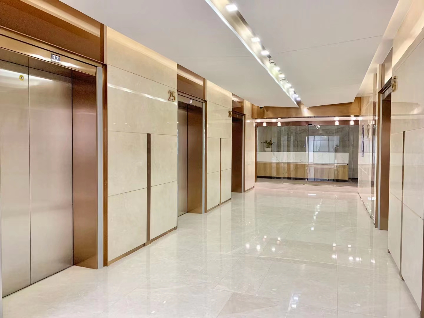 浦东上海银行大厦 精装小面积150平出租(图1)