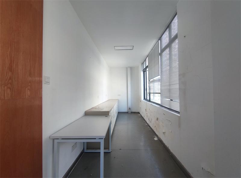 12-22042116050WB.jpg 陆家嘴东昌路国家开发银行高区看江景华能联合大厦中国保险大厦(图12)