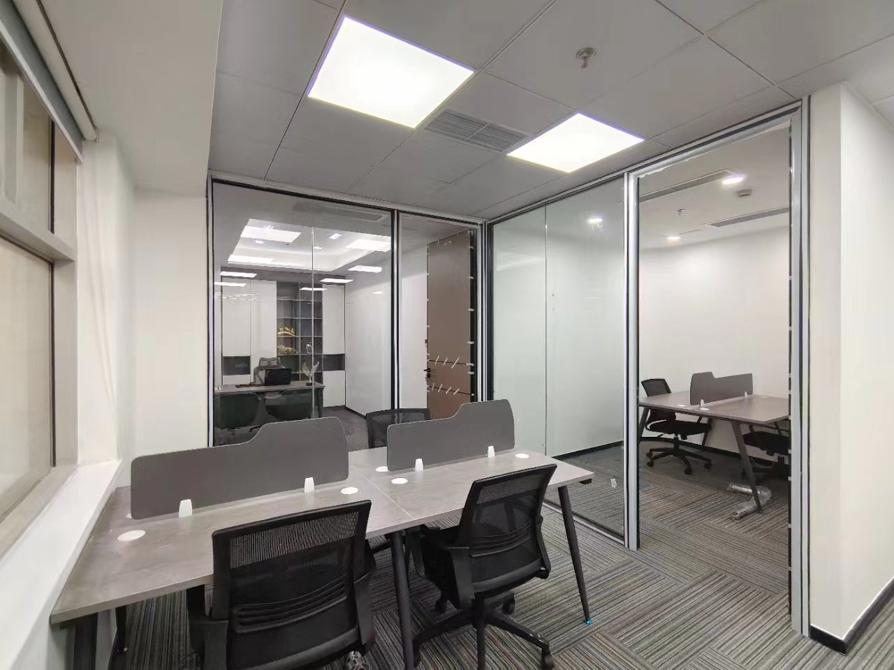 16-220421144303203.jpg 静安国立大厦378平精装修带家具优质房源出租(图2)