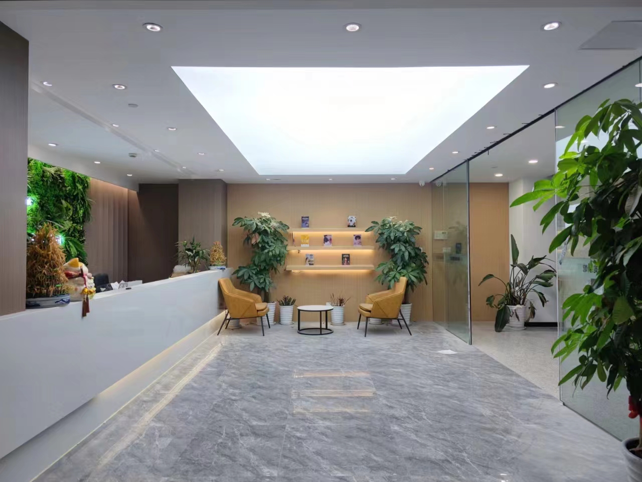 上海静安嘉里中心220平精装修带家具优质房源出租(图1)