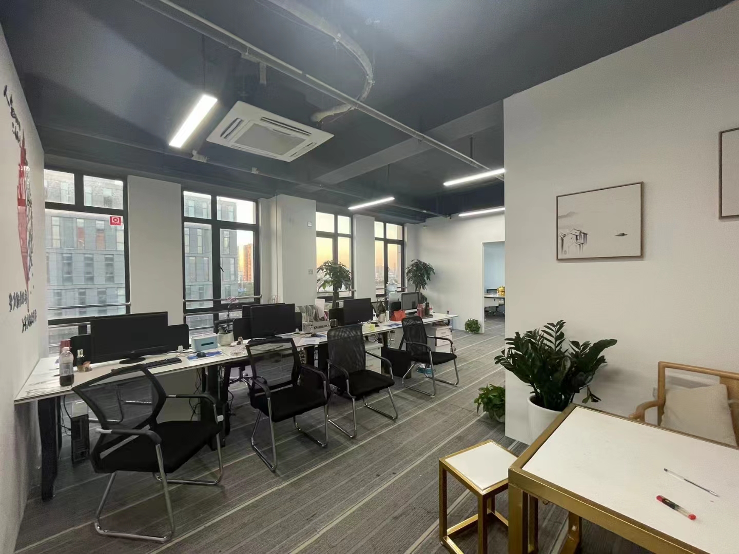 16-220424141540253.jpg 上海静安嘉里中心170平精装修带家具优质房源出租(图3)