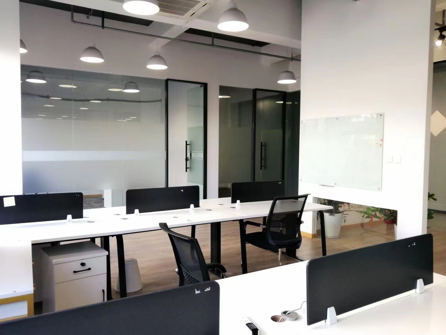 漕河泾虹钦园200平精装修带家具拎包入住24小时独立空调(图5)