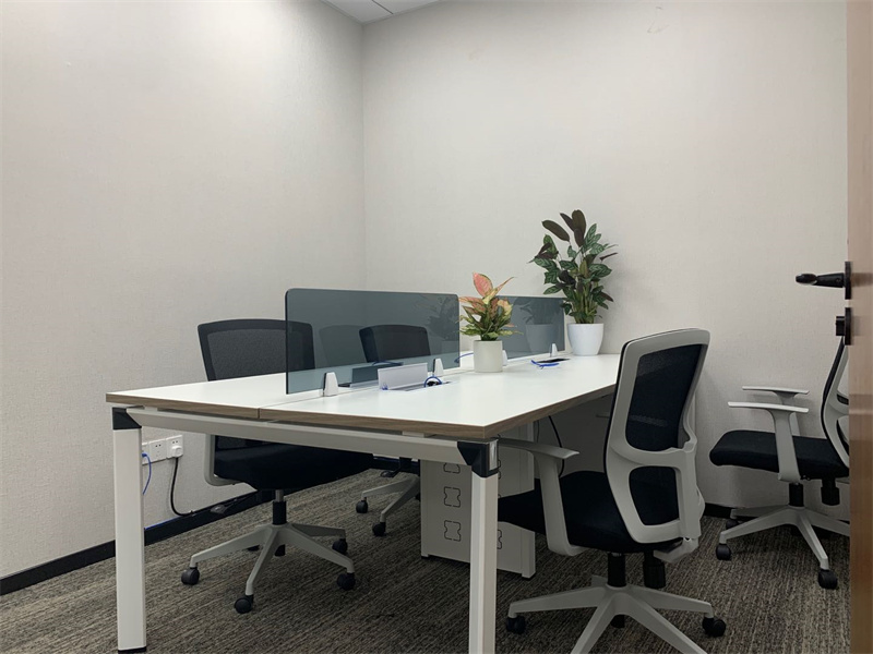 12-22050515164BE.jpg 装修赠送,港汇恒隆广场,正对电梯,对望中金国际,国贸汇(图3)