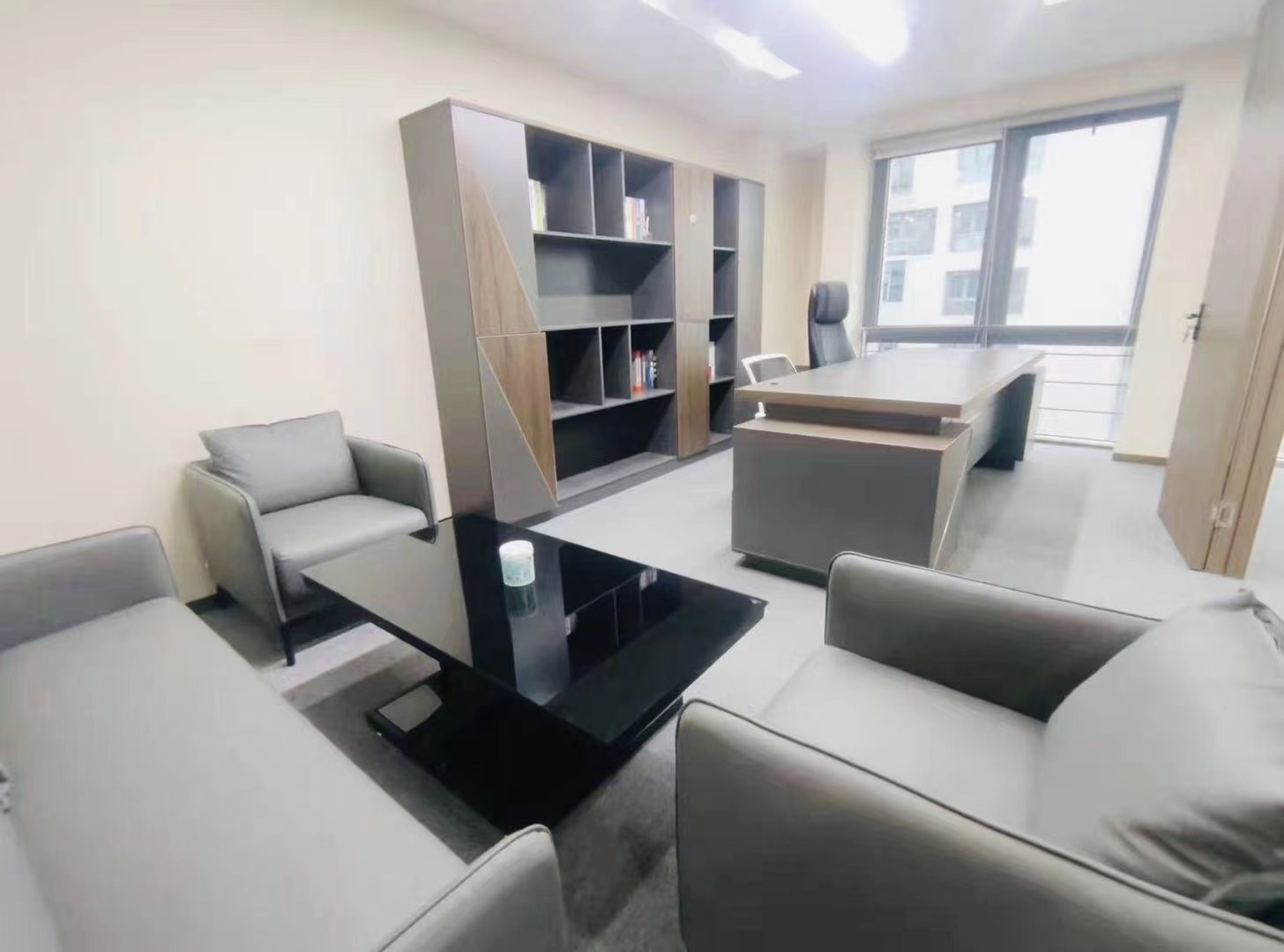 静安城市新汇200平精装修带家具拎包入住(图6)