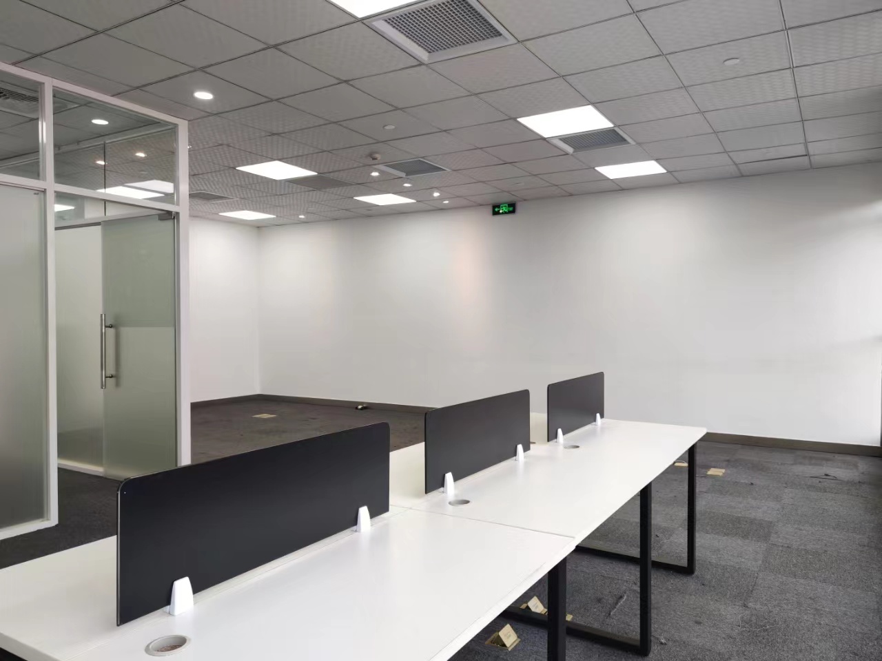 新茂大楼180平精装修带家具优质房源精品出租(图4)