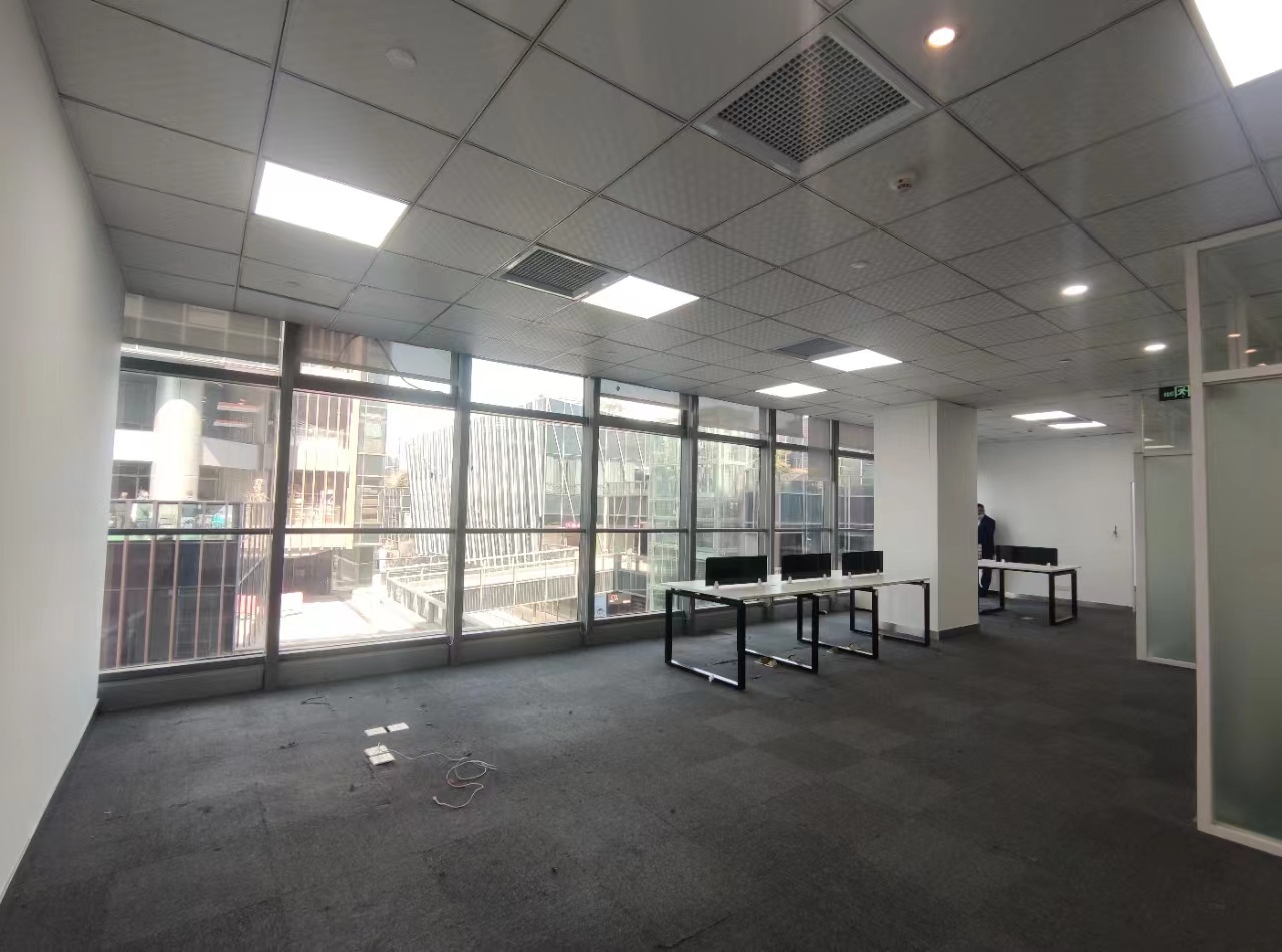 新茂大楼180平精装修带家具优质房源精品出租(图2)