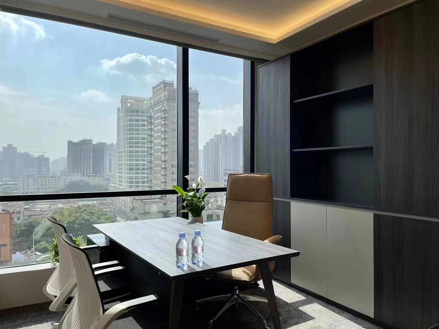 9-22050923045W38.jpg 黄浦金光外滩中心480平精装修带家具拎包入住(图6)