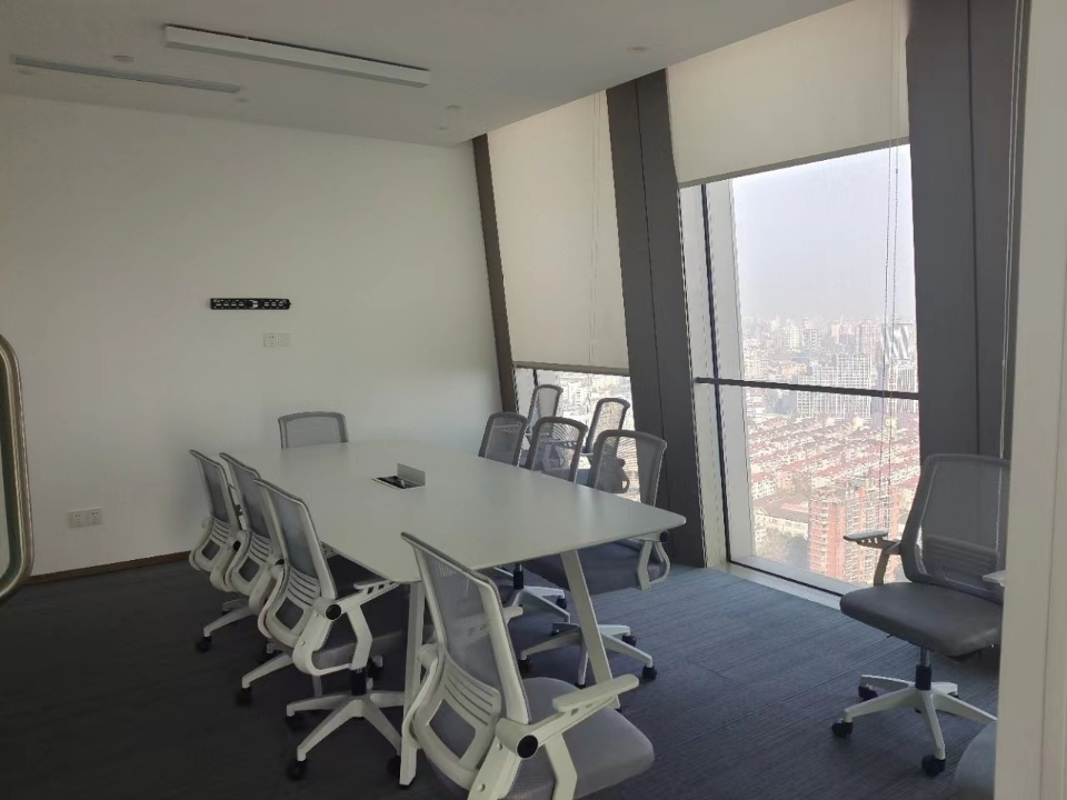 9-22051021203G52.jpg 长宁古北SOHO500平精装修带家具拎包入住(图6)