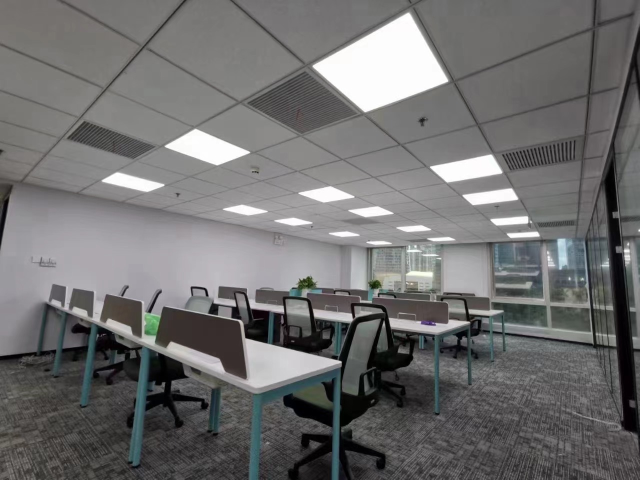 陆家嘴上海招商局大厦370平精装修带家具拎包入住(图3)