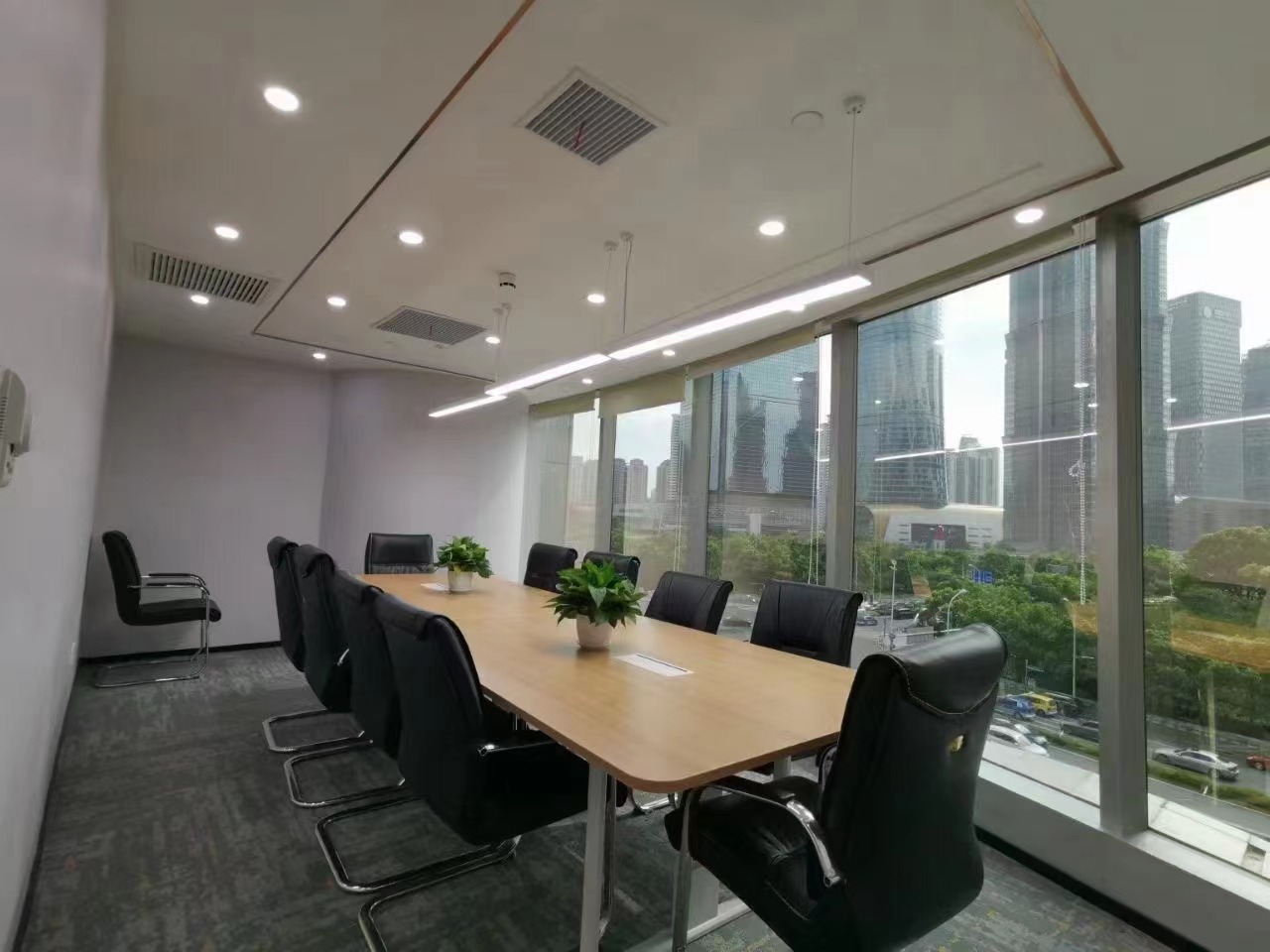 陆家嘴上海招商局大厦370平精装修带家具拎包入住(图5)