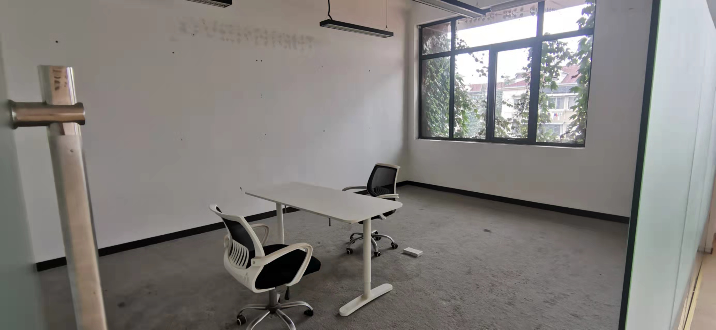 10-2205131510452B.jpg 大连路创意园 嵐亭园 300平简单装修4隔断 独立空调 疫情特惠(图5)