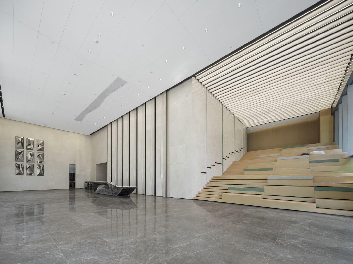 7-22051G4023N48.jpg 真如中心板块 星光耀广场高尚领域写字楼出租 配套酒店商场 新楼盘价格好谈 超长免租期 正对电梯厅双面采光 精装修现房800平1000平整层出租可分割(图2)