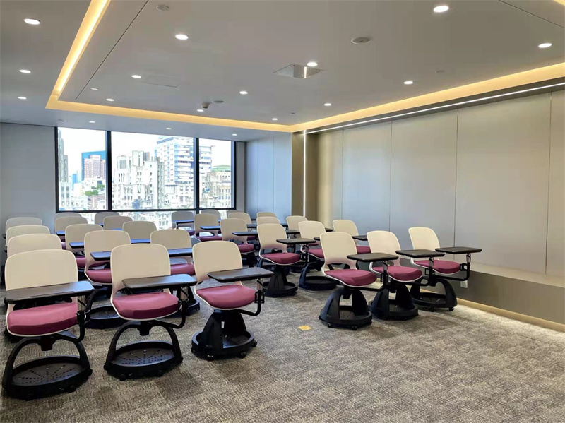 12-22051QF24L55.jpg 火车站五条地铁苏河-号精装带家具独立空调随时可租(图2)